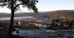 Mo Industripark fra Mofjellet.